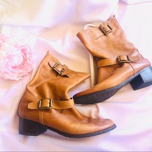 Tesori ankle boots Carmel tan size 13 buckle strap